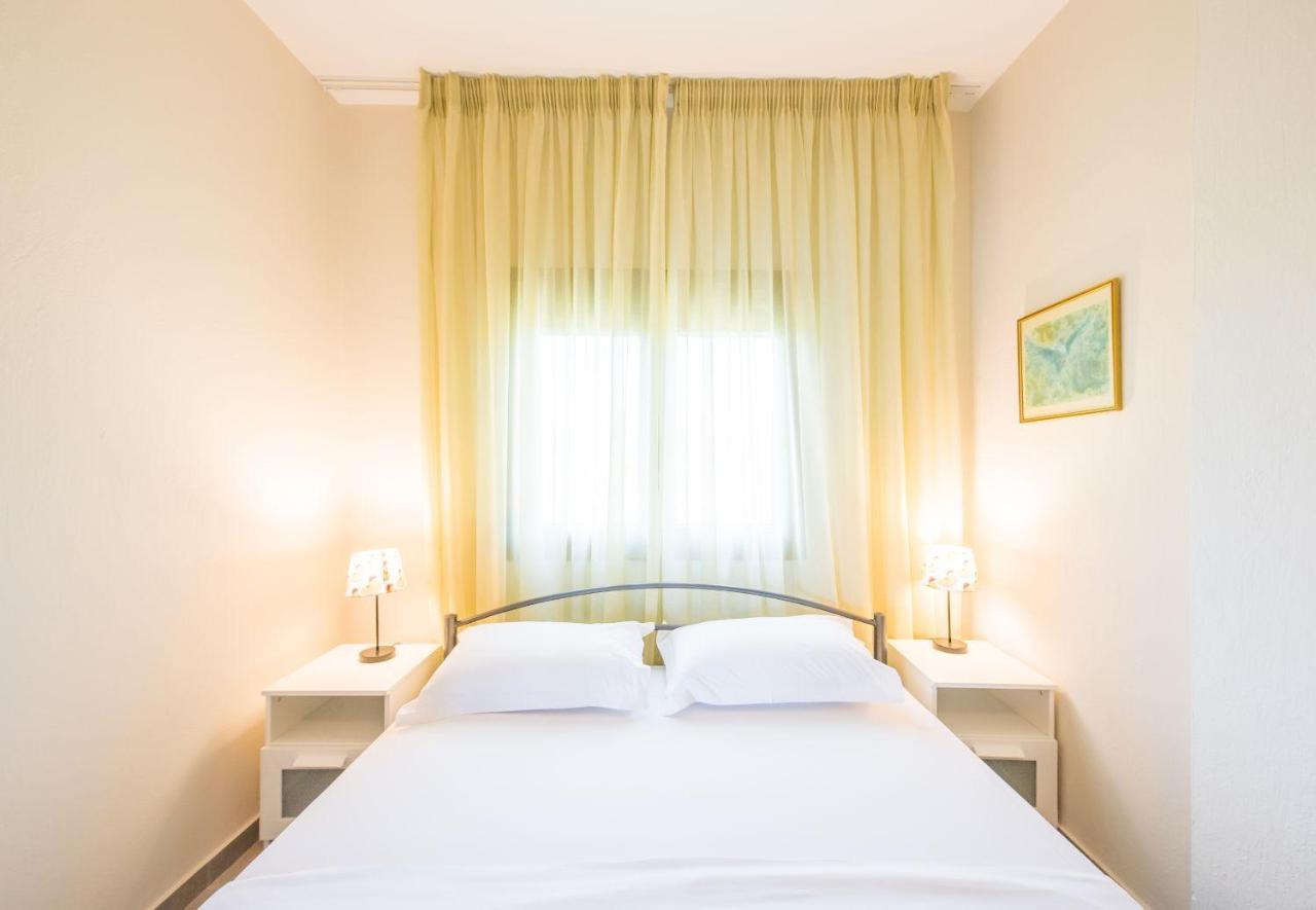 Nereus & Oceanus Beachfront Apartments, Lagonisi Beach #Feelslikehome Ormos Panagias Exterior foto